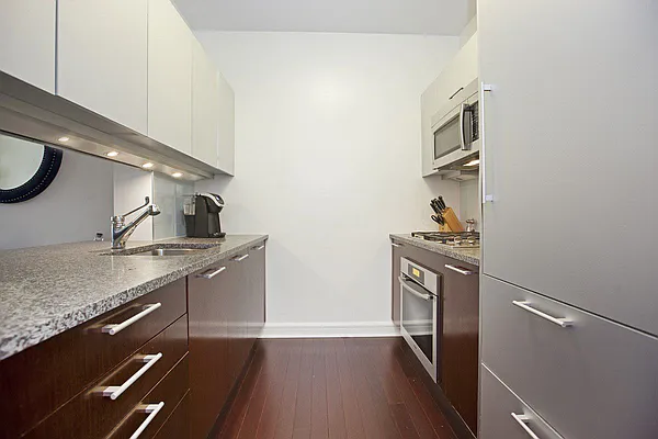 Rented by Nest Seekers International | media 27