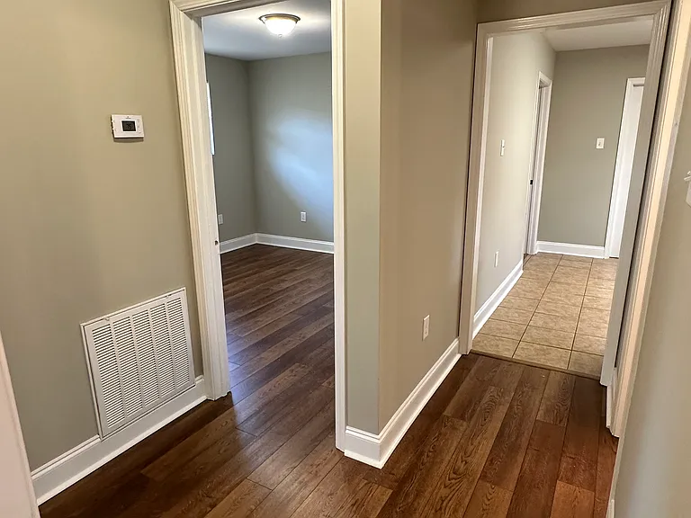 4907 Loyola Ave — Photo 3