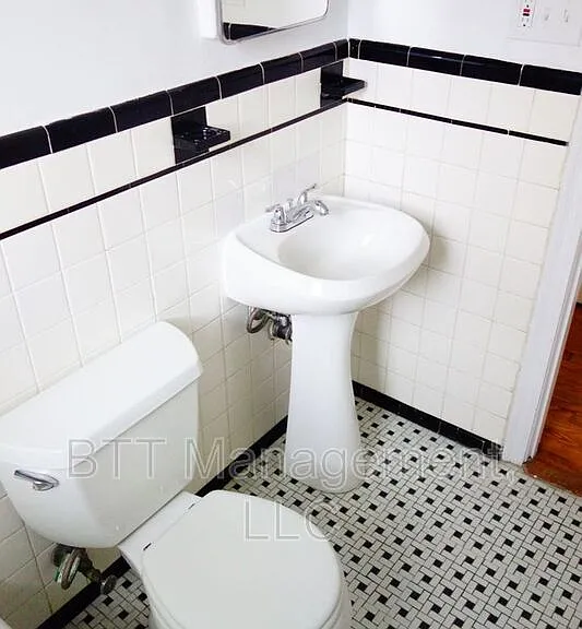 8206 Greenwood Ave #5 — Photo 61