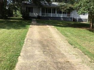 240 Slaughter Rd, Griffin, GA 30223