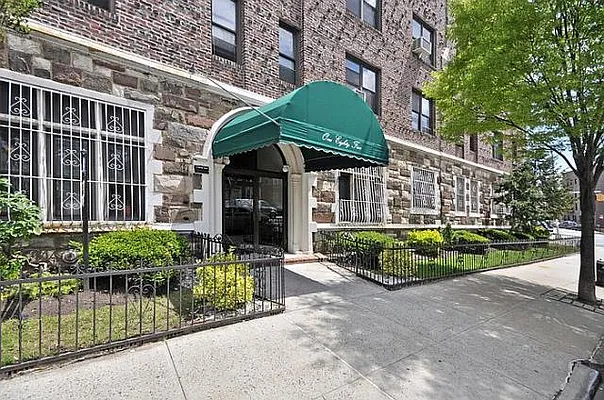 Sold by Calabrese Real Estate | media 26