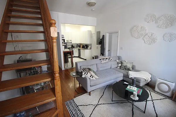 Rented by Luxor Homes & Investment Realty | media 36