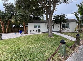 1062 NE Rio Ave, Jensen Beach, FL 34957
