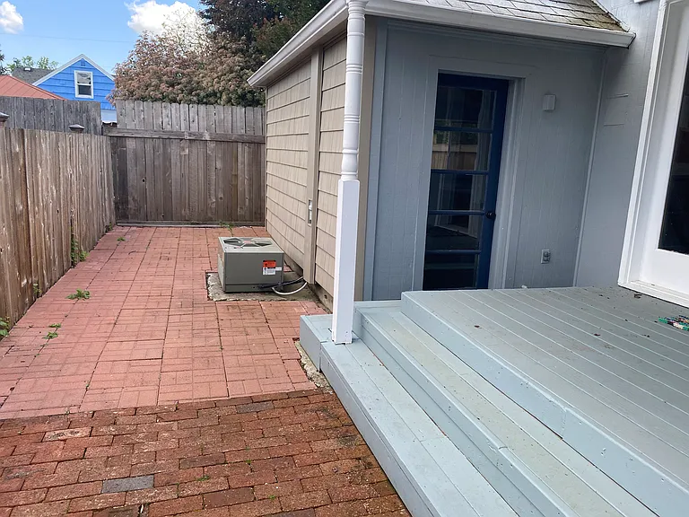 1065 Wilbur St SE — Photo 23