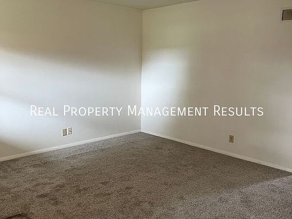 2nd image of 1002 20th St #14