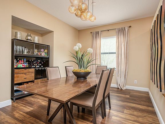 4th image of 4411 E Seneca Avenue