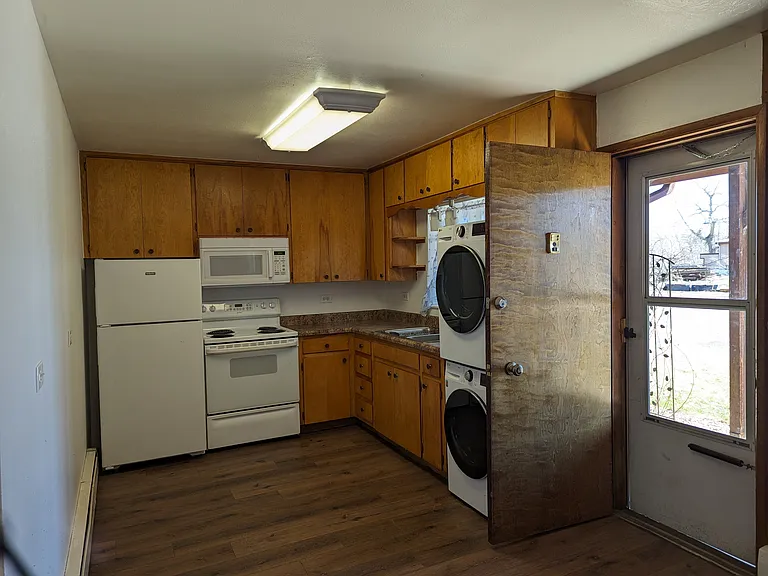 1410 S Foothills Hwy #3 — Photo 5