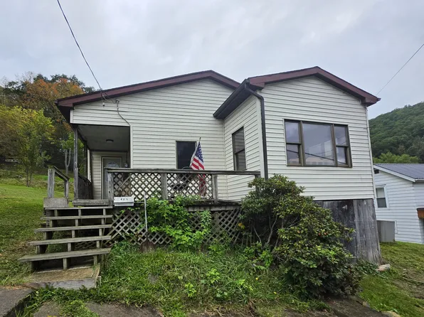 415 Spring St, Emporium, PA 15834