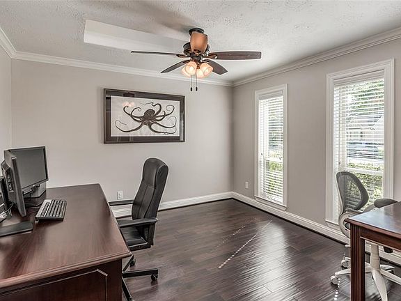 4th image of 1703 Ashford Hollow Ln