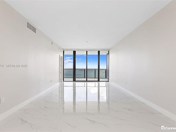 2nd image of 700 NE 24th St #4206