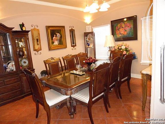 5th image of 216 W Cheryl Dr