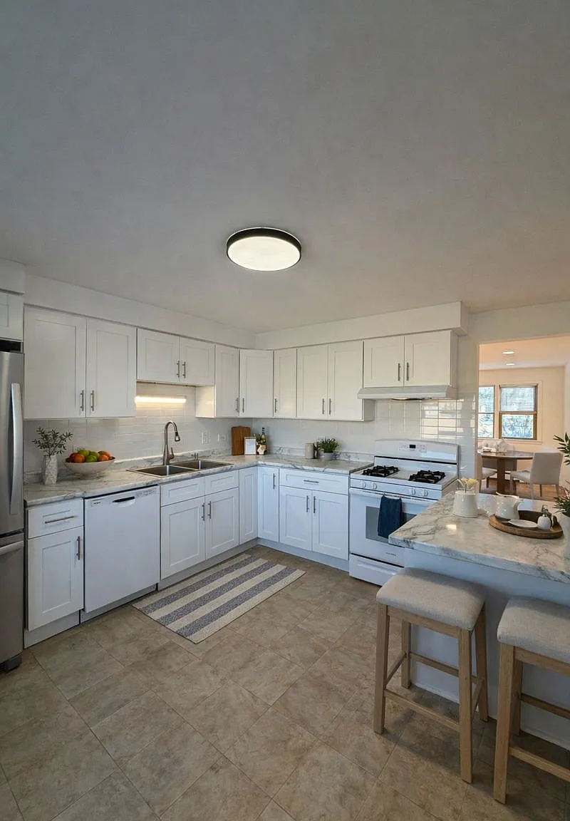 2 bed, 850 sqft, $1,750 — Photo 1