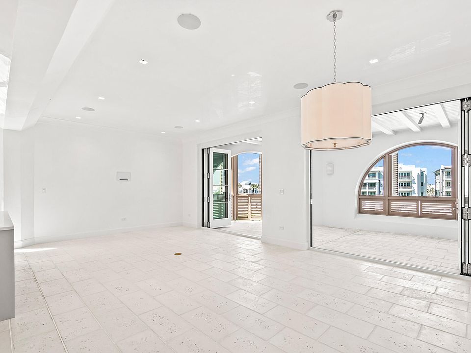 1st image of 30 Mark Twain Ln #303