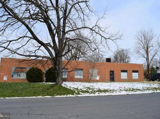 510 W King St, Strasburg, VA 22657