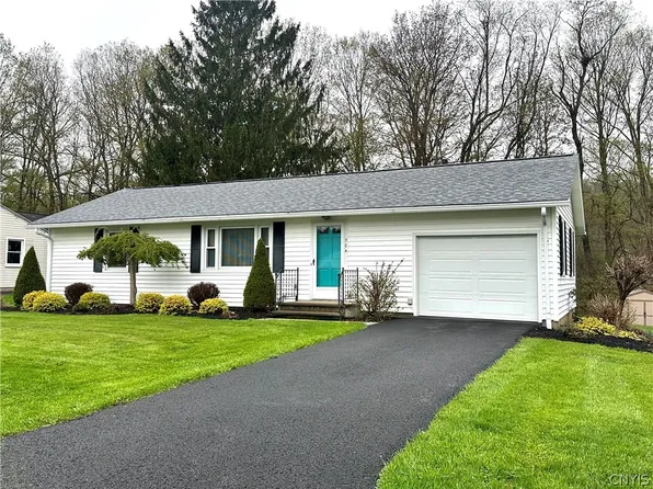 304 Ridge Rd, Oriskany, NY 13424