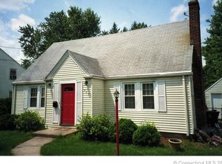 445 Trout Brook Dr, West Hartford, CT 06110