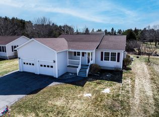 11 Hunter Dr #6, Bangor, ME 04401