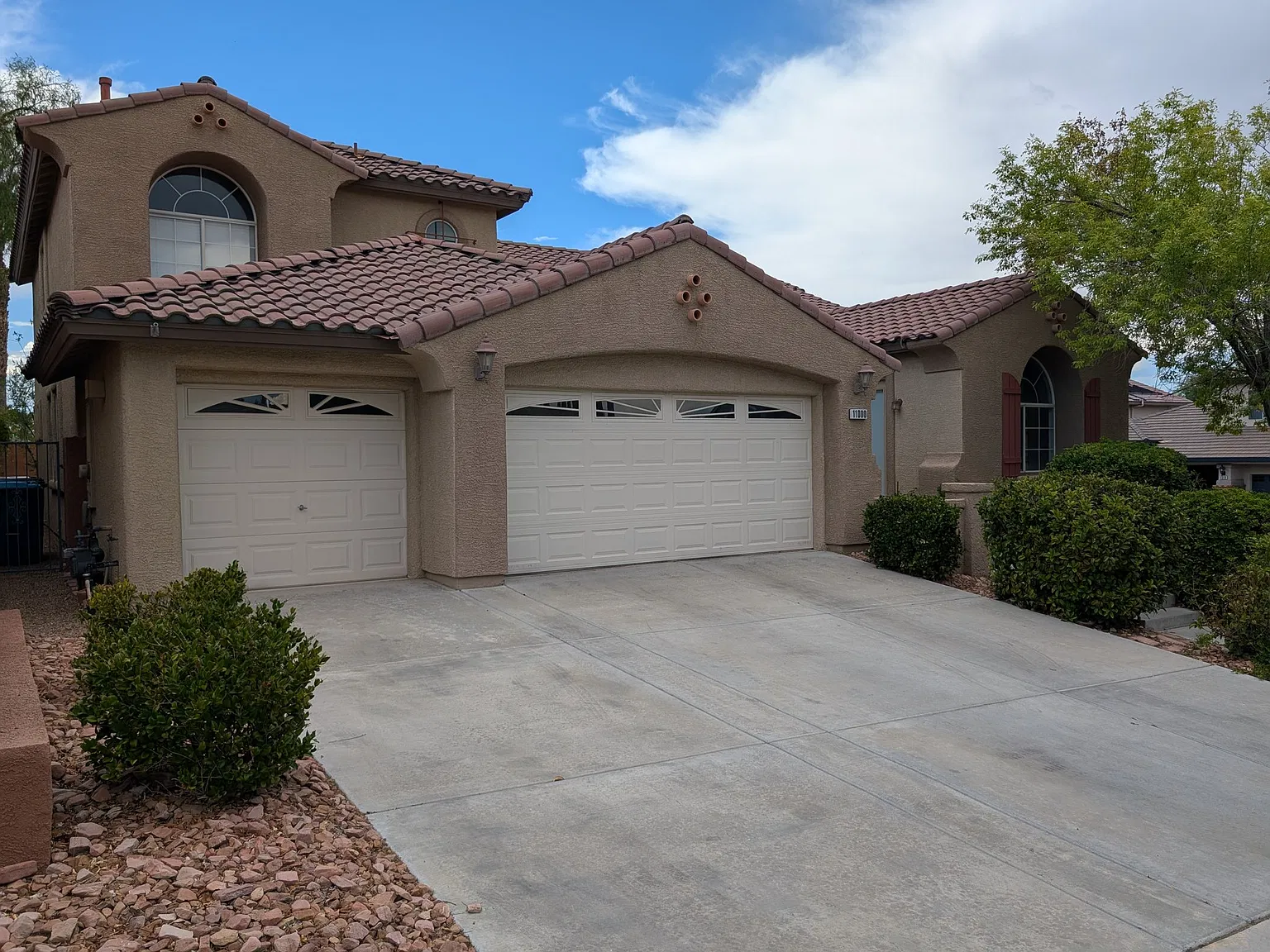 4 bed, 3188 sqft, $3,400 — Photo 3