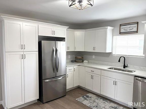 3rd image of 412 W Main St