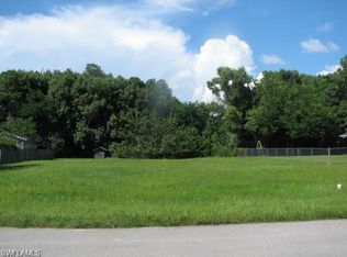 5243 Raintree Ln, Naples, FL 34113