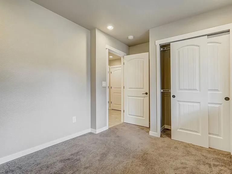 1354 Sunshine Valley Way — Photo 9