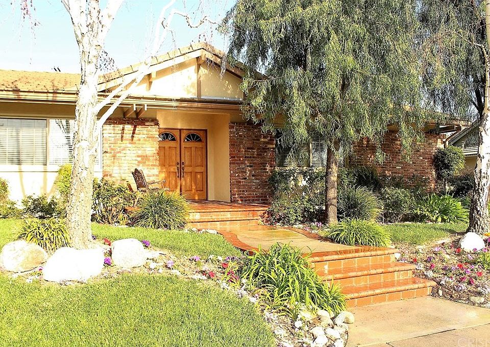 1st image of 7940 Sadring Ave