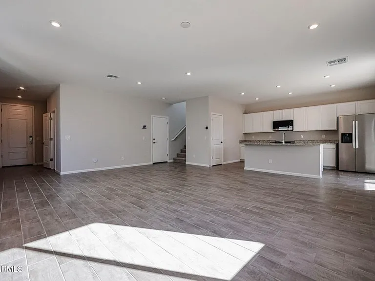 2681 E Boulder Ave — Photo 3