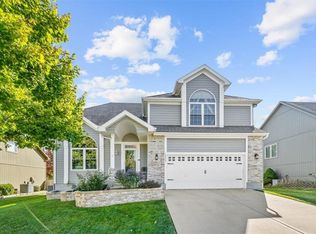 18801 W 164th Ter, Olathe, KS 66062