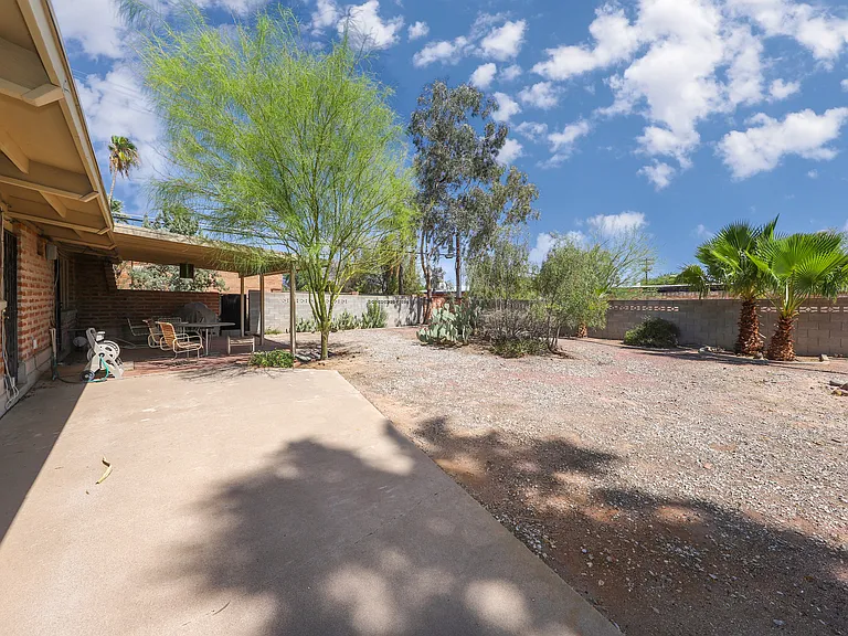 5650 E Burns St — Photo 31