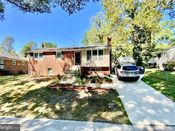 3809 Walnut Ln, Suitland, MD 20746