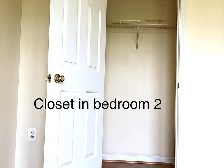 549 Eisenhower Dr — Photo 6