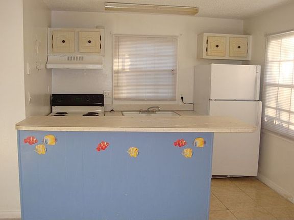 Kitchen/family room