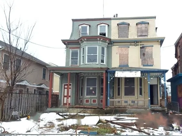 128 State St, Camden City, NJ 08102