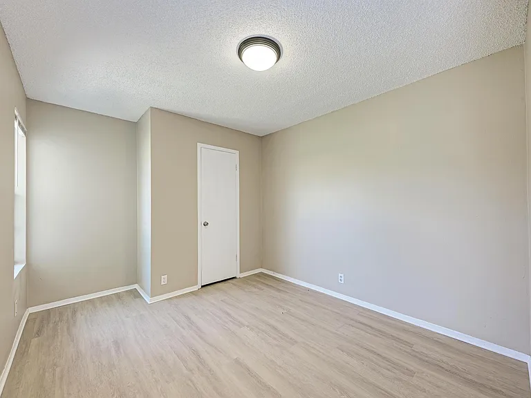 12408 Deer Falls Dr #B — Photo 25