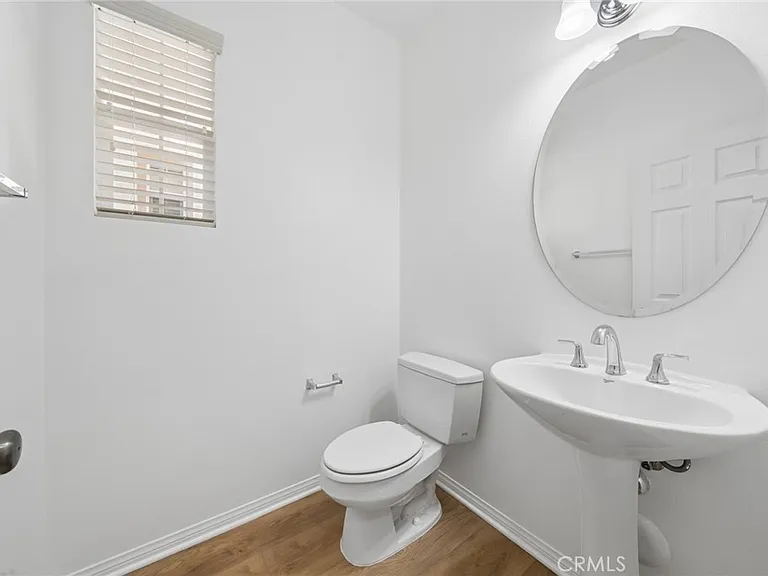 215 Dewdrop — Photo 11