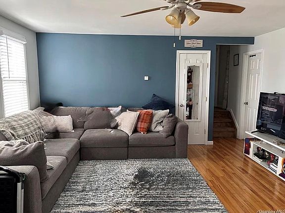 5th image of 3615 Bayview Street