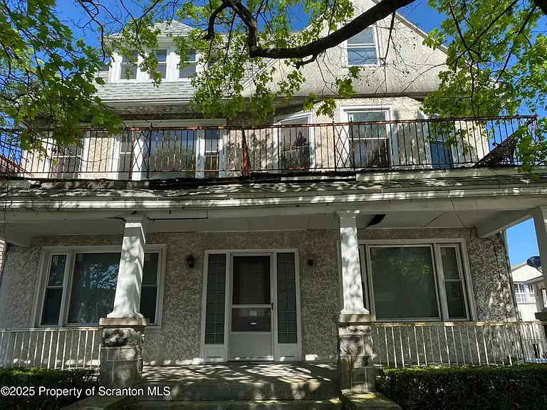 1311-1313 Wyoming Ave #1L — Photo 1