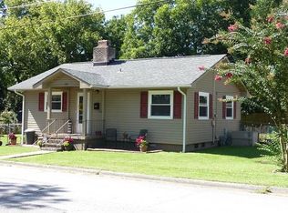 103 Vassar Rd, Oak Ridge, TN 37830