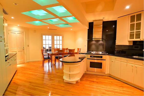 Rented by Smart City Real Estate LLC | media 73
