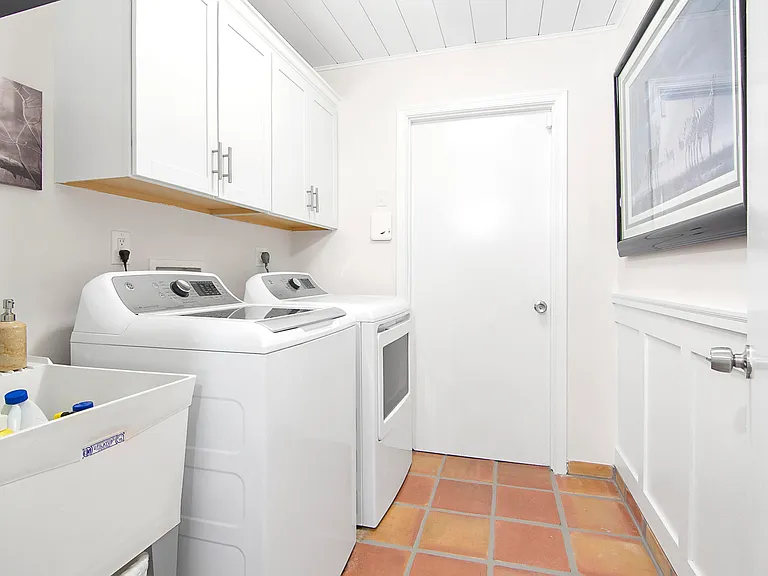 19 Pinehill Trl E — Photo 27