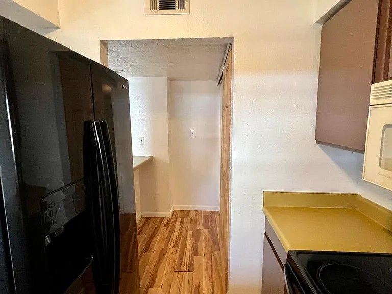 1620 N Wilmot Rd #S436 — Photo 5
