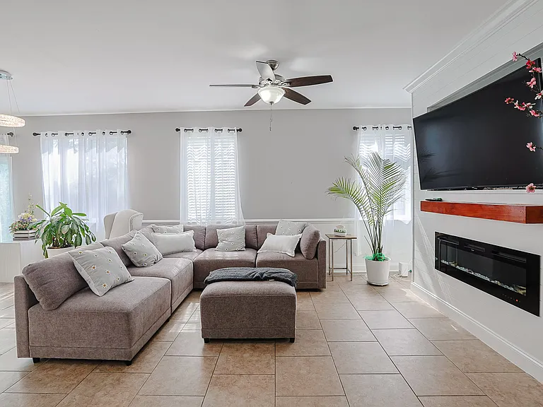 1854 S Fallbrook Dr — Photo 5