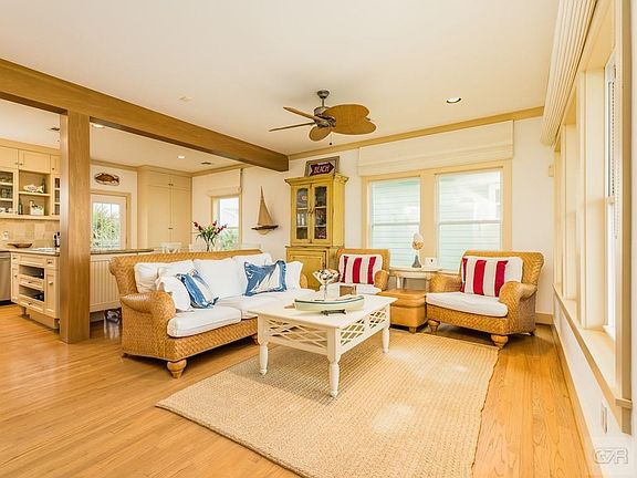 4th image of 4119 Mendocino Dr