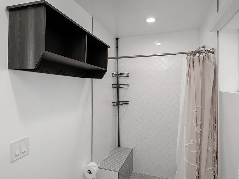 10208 S Hobart Blvd — Photo 21
