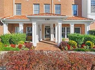 130 Chevy Chase St APT 405, Gaithersburg, MD 20878