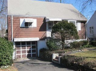 6 Lovatt St, Norwalk, CT 06851