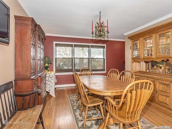 3rd image of 117 Garden Dr