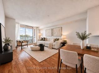 28 Pemberton Ave #706, Toronto, ON M2M4L1