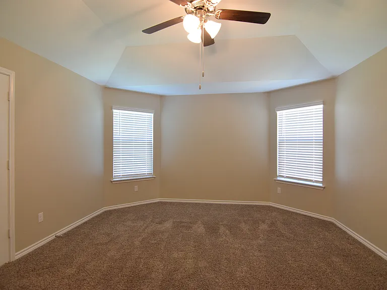 5914 Galveston Rd — Photo 10