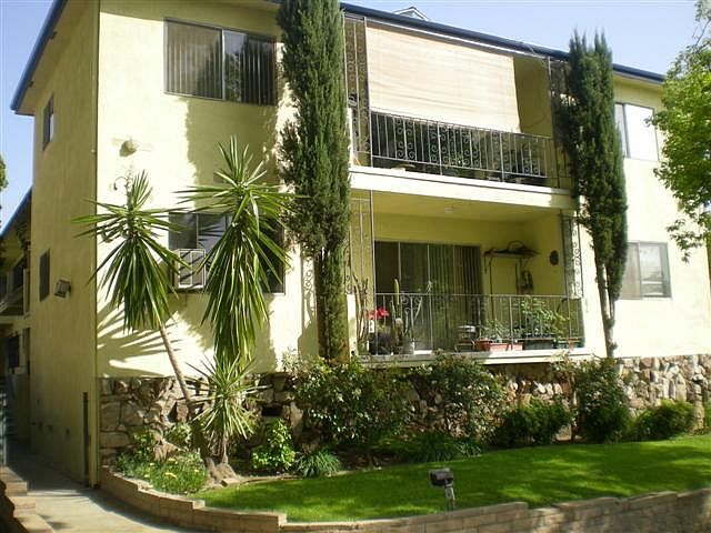 1st image of 606 E Palm Ave #5